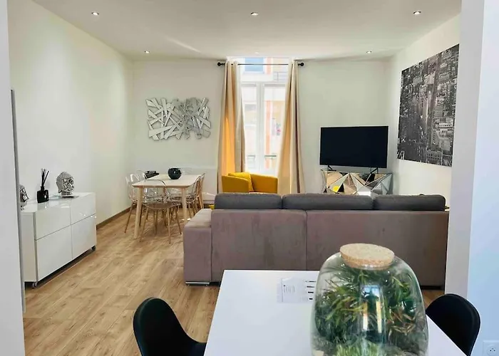 Cosy T3 Centre Reims/pkg Privé Appartamento