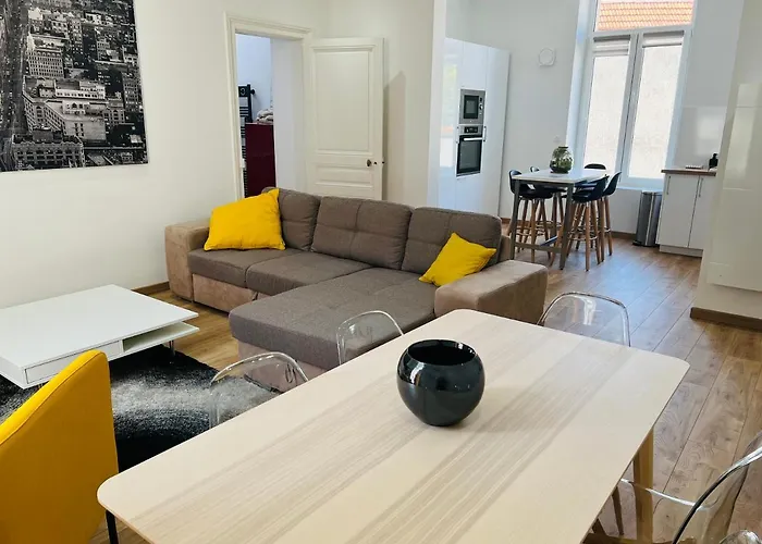 Cosy T3 Centre Reims/pkg Privé *